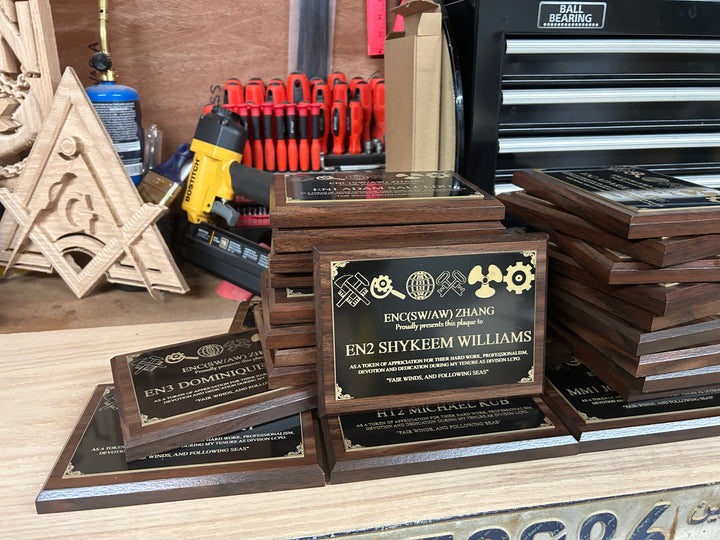 Custom Plaques: Celebrate Achievements, Showcase Excellence